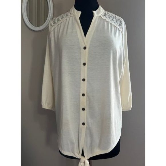 Lace Button Down Cream/Beige Ladies Plus Size Top Size 1X - Picture 1 of 8